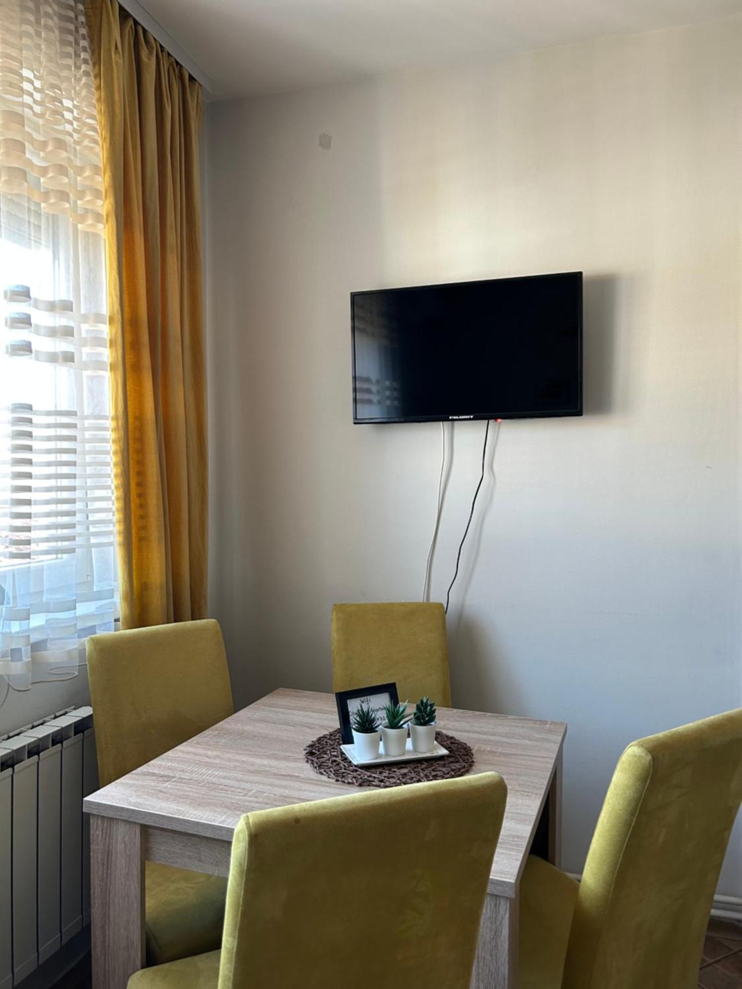 City Place Apartments Κουμάνοβο Εξωτερικό φωτογραφία