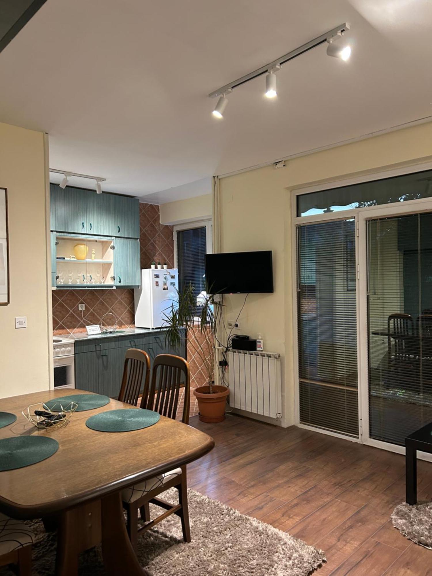 City Place Apartments Κουμάνοβο Εξωτερικό φωτογραφία